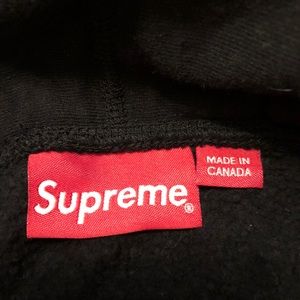 Black supreme hoodie. size large